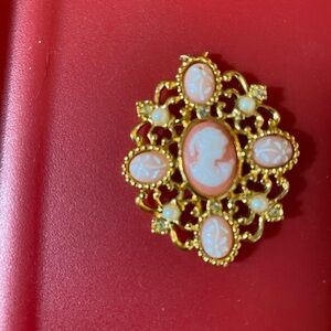Vintage Avon Brooch